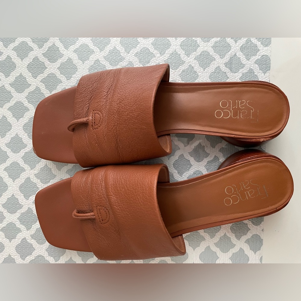 Franco Sarto Women's Brown Slide Sandals With chunky heel size 7.5